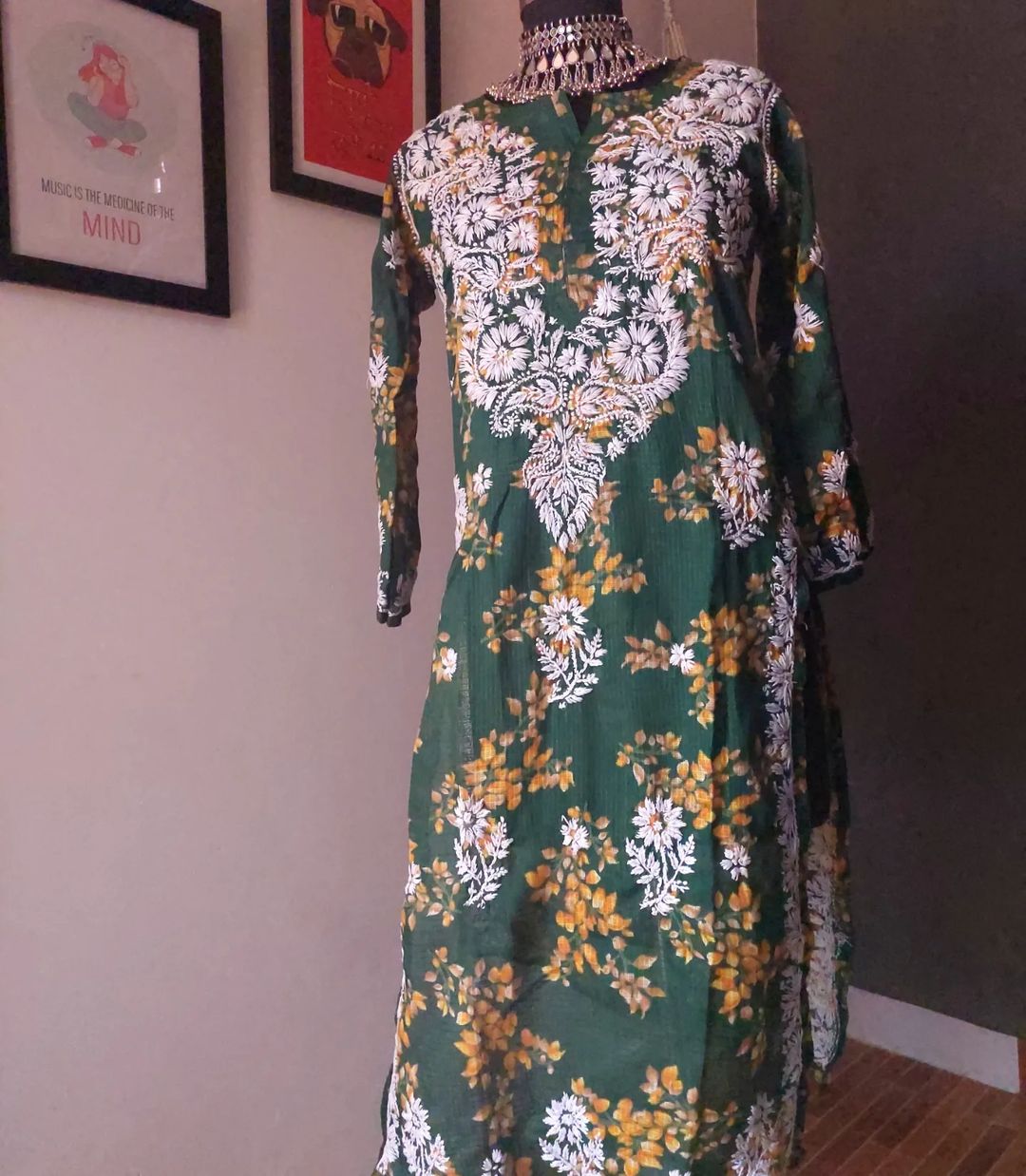Chikankari long kurti (kota)