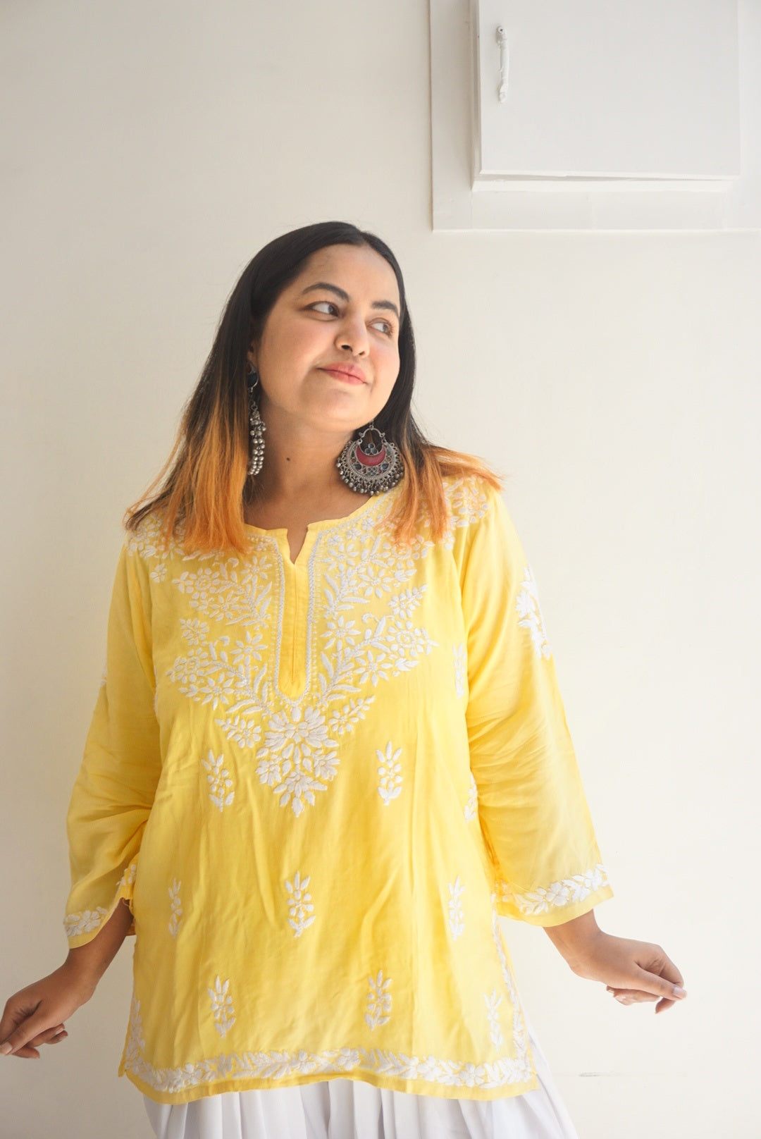 Chikankari short kurti(mulmul)