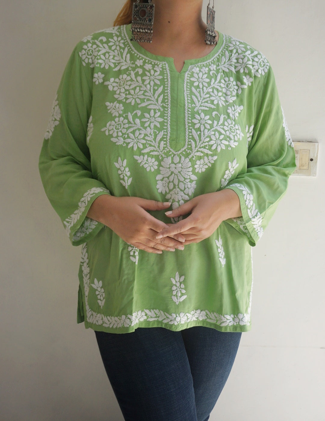 Chikankari mulmul kurti