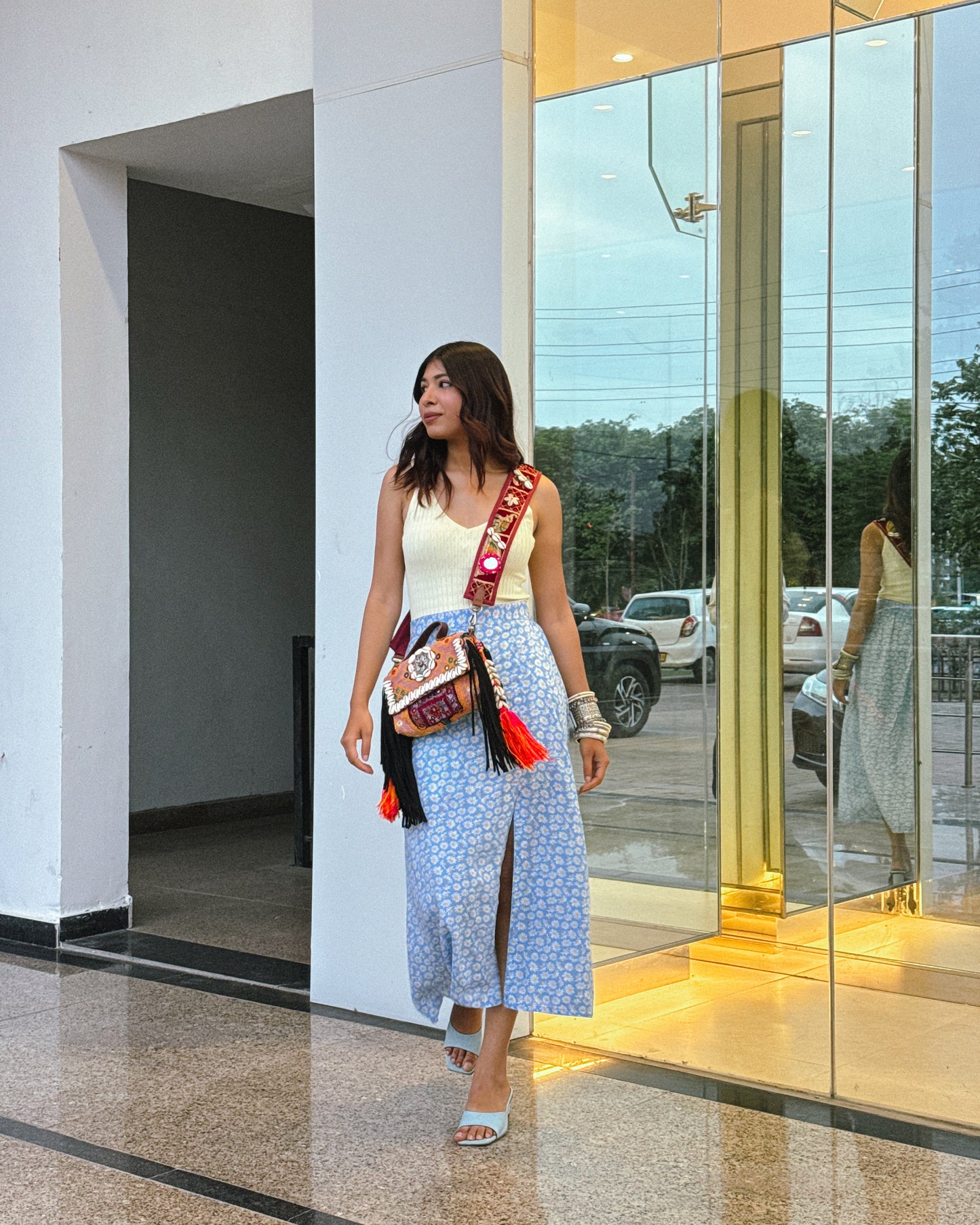 Breezy slit skirt