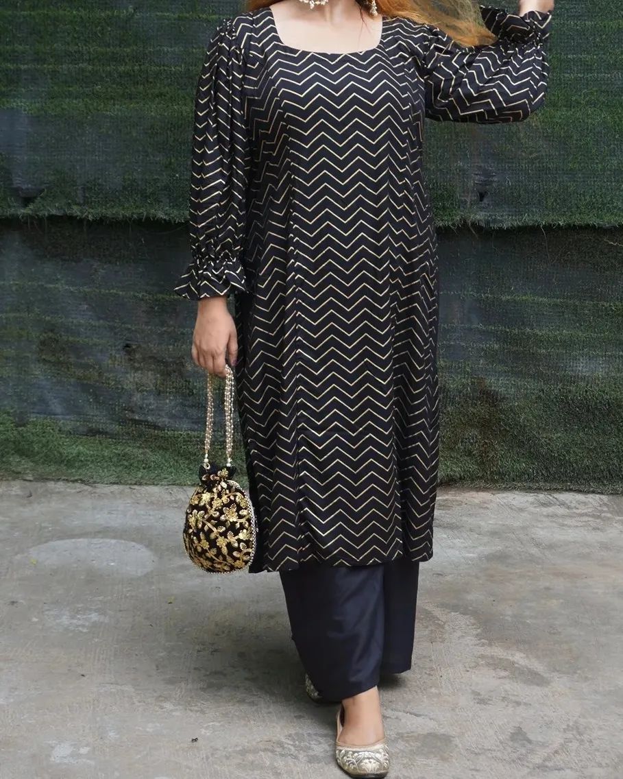 Meena kurti ( black)