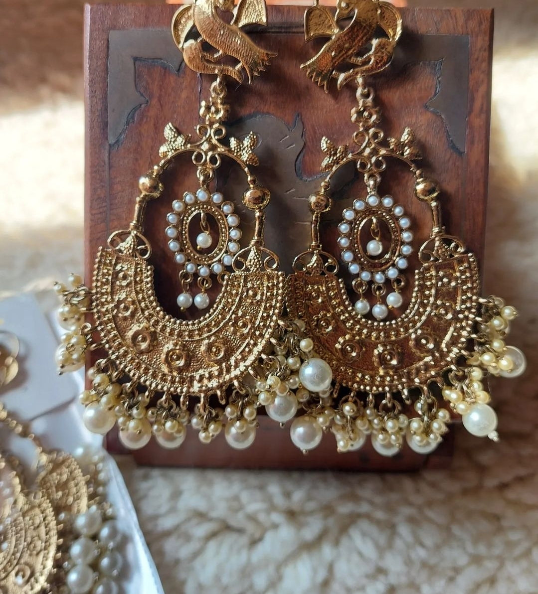 Chandni earrings