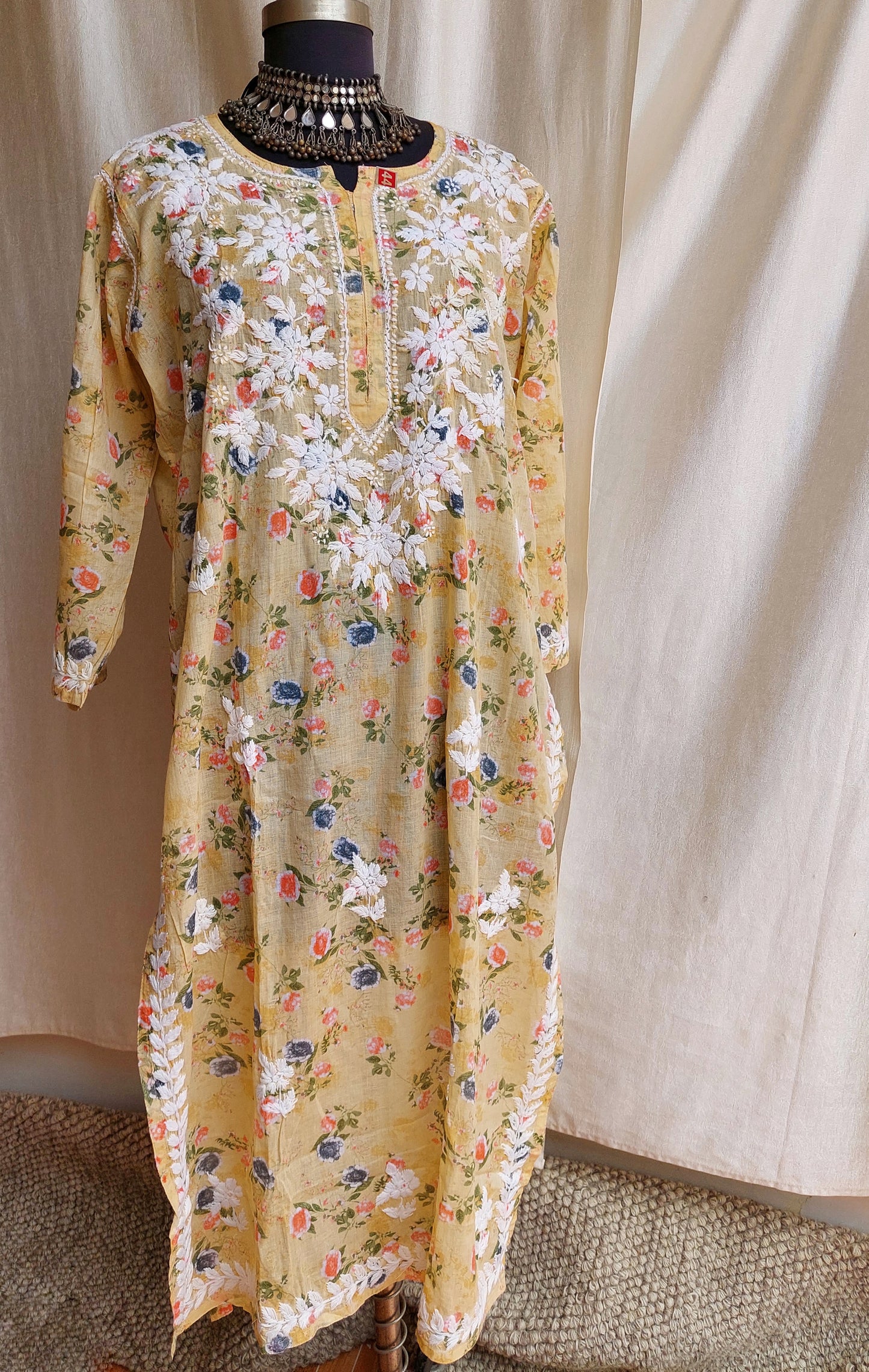 Chikankari long kurti