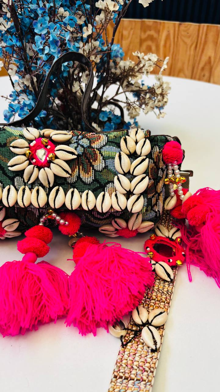 Banjara pouch sling bag