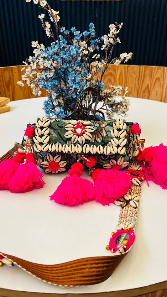 Banjara pouch sling bag