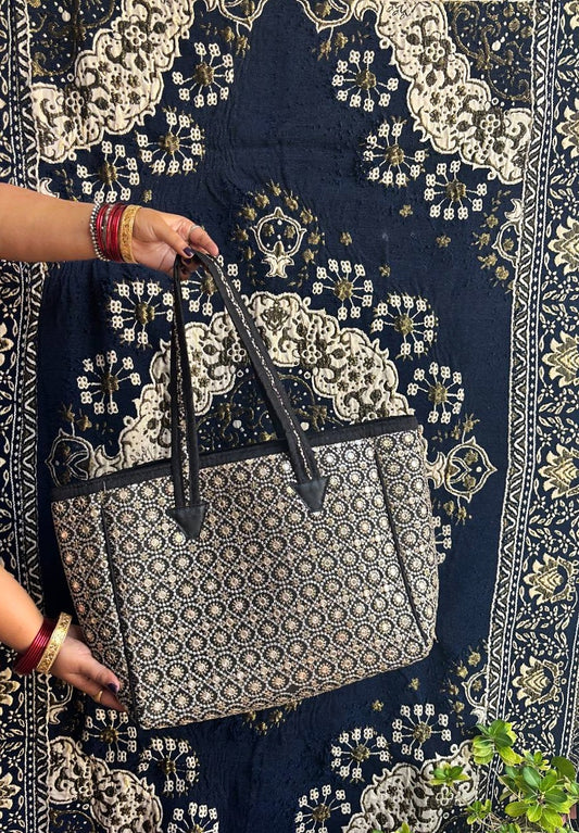 Black tote bag